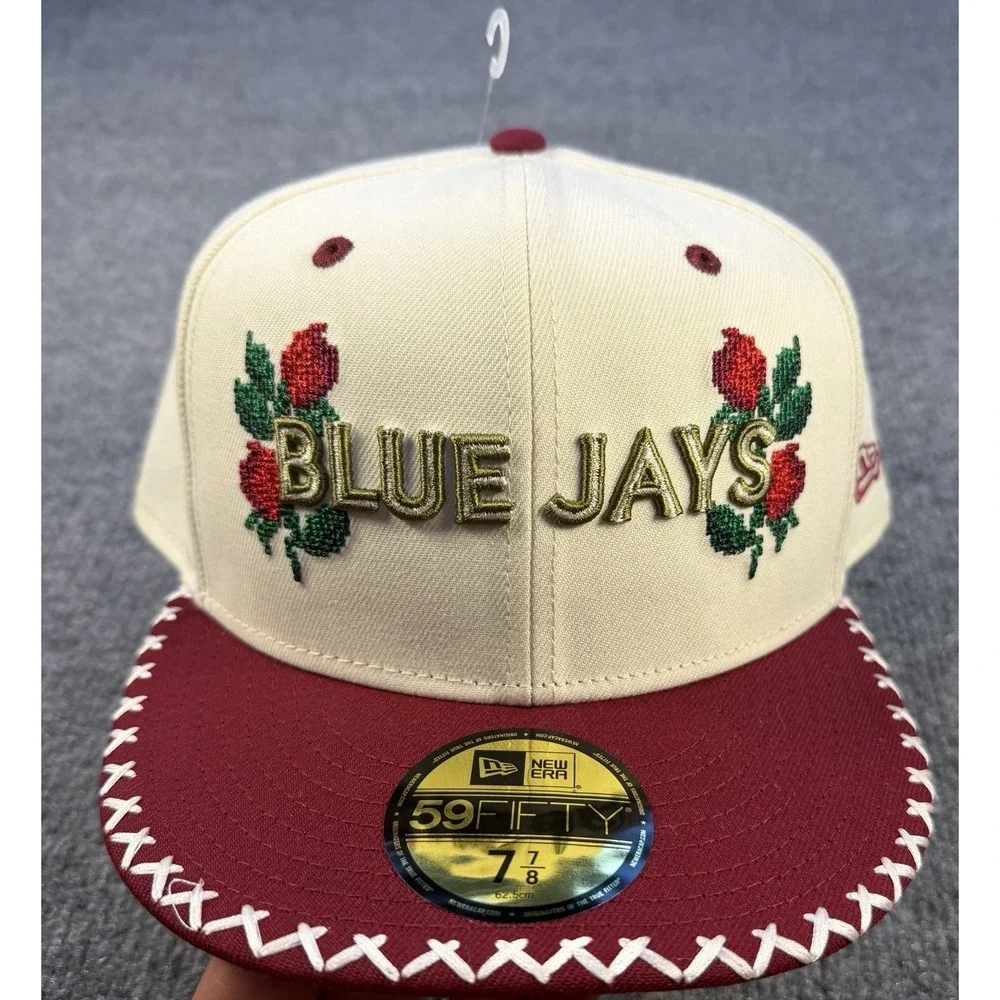 TORONTO BLUE JAYS SIZE‎ 7-7/8 MENS FLAT BILL HAT~BASEBALL CAP~EMBROIDERED~NWT